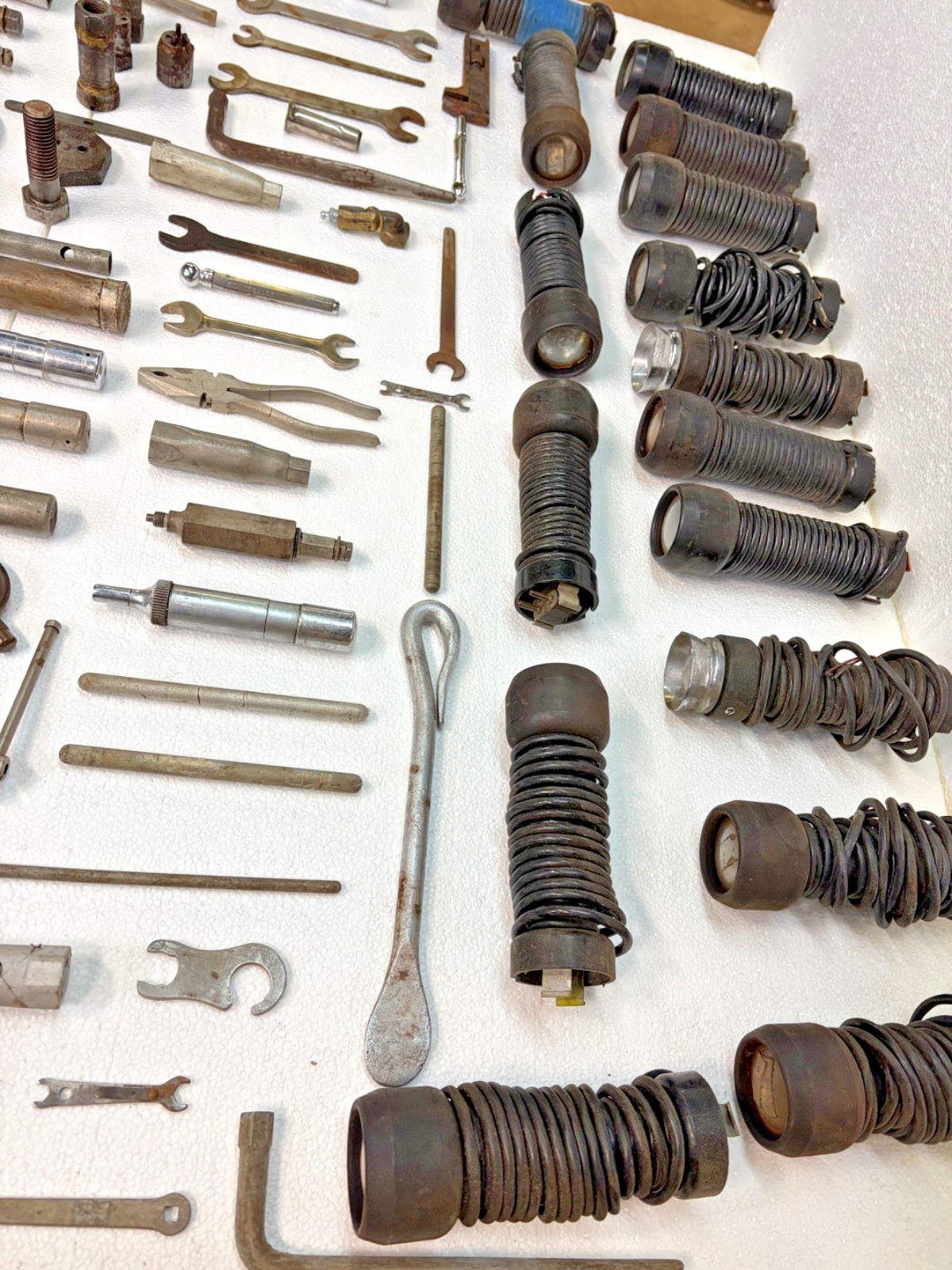 ROLLS ROYCE CLOUD PHANTOM BENTLEY  LUG TOOL. LARGEST 1946-65 INVENTORY ON EARTH
