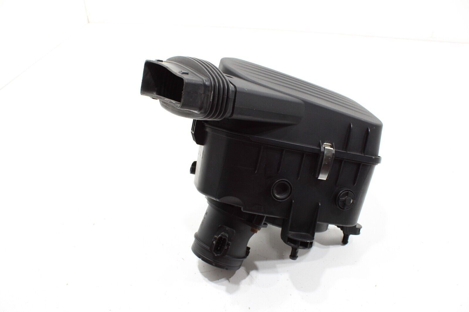 Maserati Ghibli S Q4 2014-2020 Left Air box top