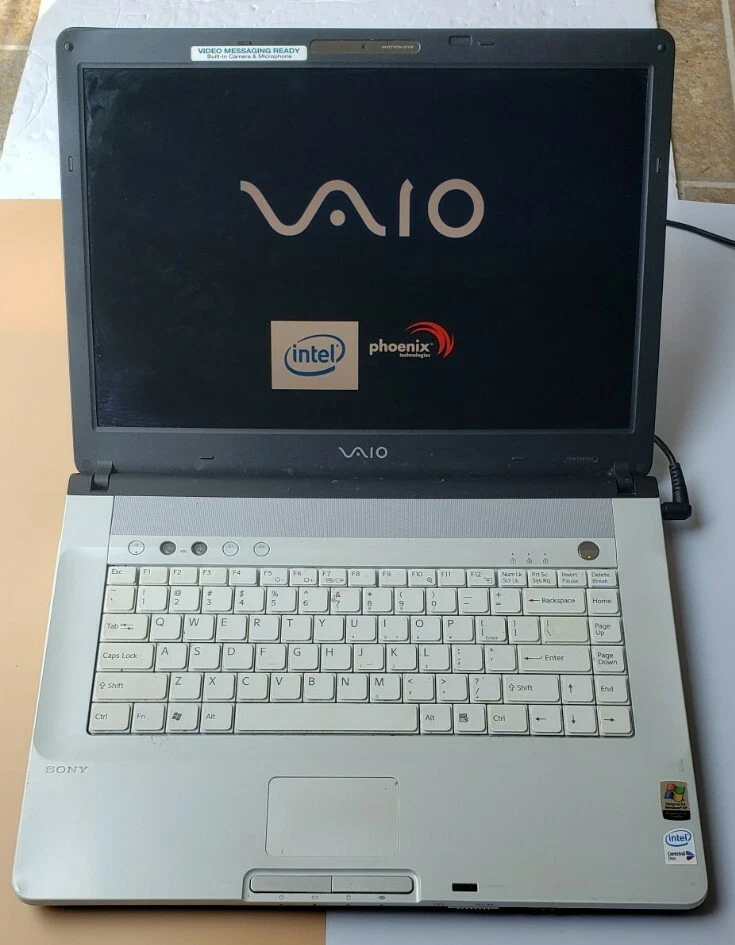 Sony VAIO PCG-7N2L 2GB RAM 100GB HDD WIFI BIOS TESTED - Image 3 of 4