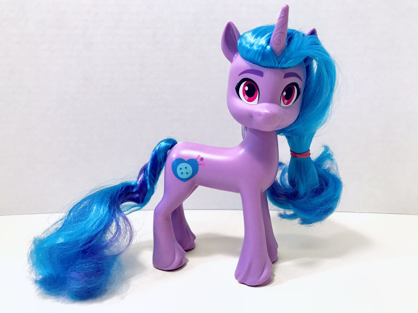 My Little Pony Izzy Moonbow 20cm Hasbro - Fátima Criança