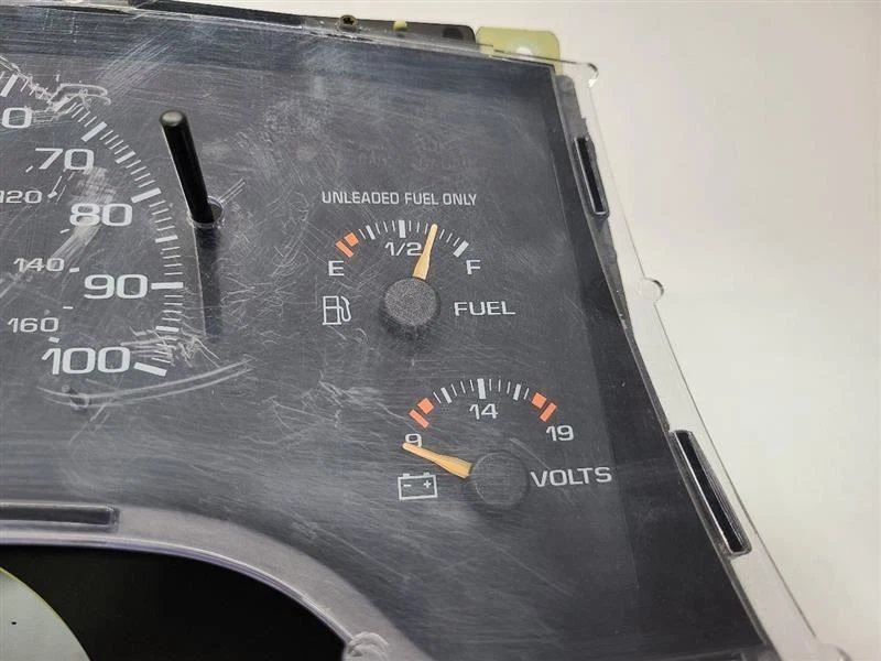 95 CHEVROLET S10 BLAZER SPEEDOMETER CLUSTER WO TACHOMETER OEM AT Foto 4 de 4