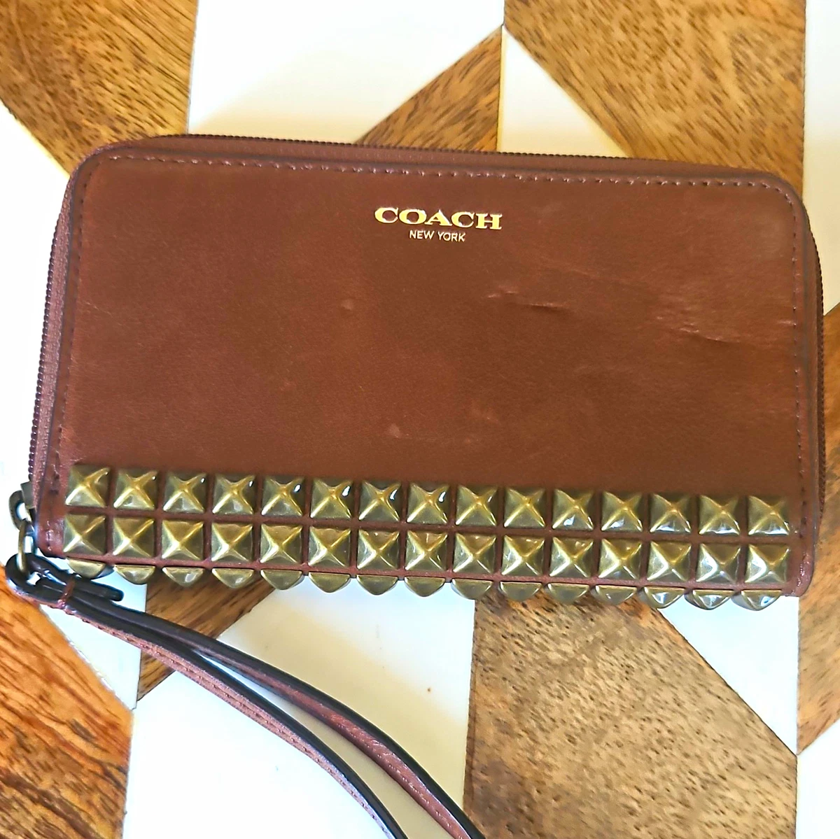 小物 COACH Studded Leather Zip Around Wallet Coach Studded Wallets for Women for sale - eBay