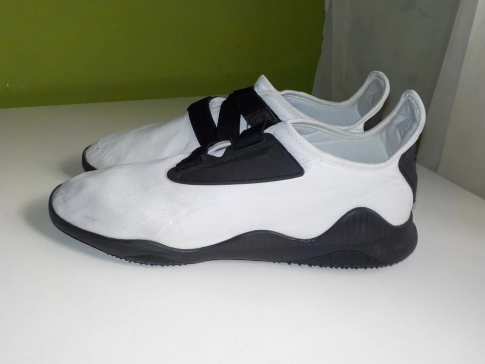 Baskets vintage PUMA Mostro NYC blanc noir 363624-01 gay-occasion rare taille 44,5 10 11 - Photo 2/4