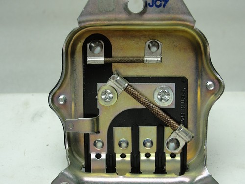 NOS Genuine OEM GM Voltage Regulator 1119519 AC Delco Chevy Chevrolet - Foto 6 di 7