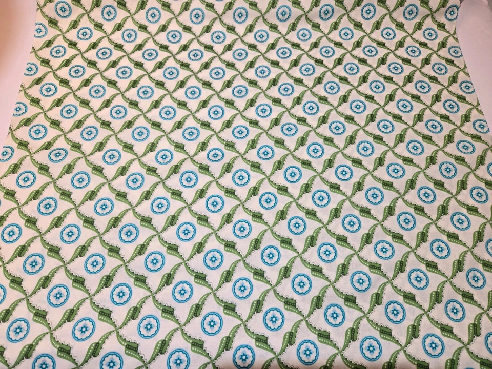 ISABELLE, синий цветочный медальон, Анна Гриффин Windham хлопчатобумажная ткань FAT QUARTER - Изображение 3 из 4