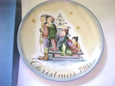 Schmid A Time to Remember Christmas 1981 Collector Plate by Berta Hummel Boxed
