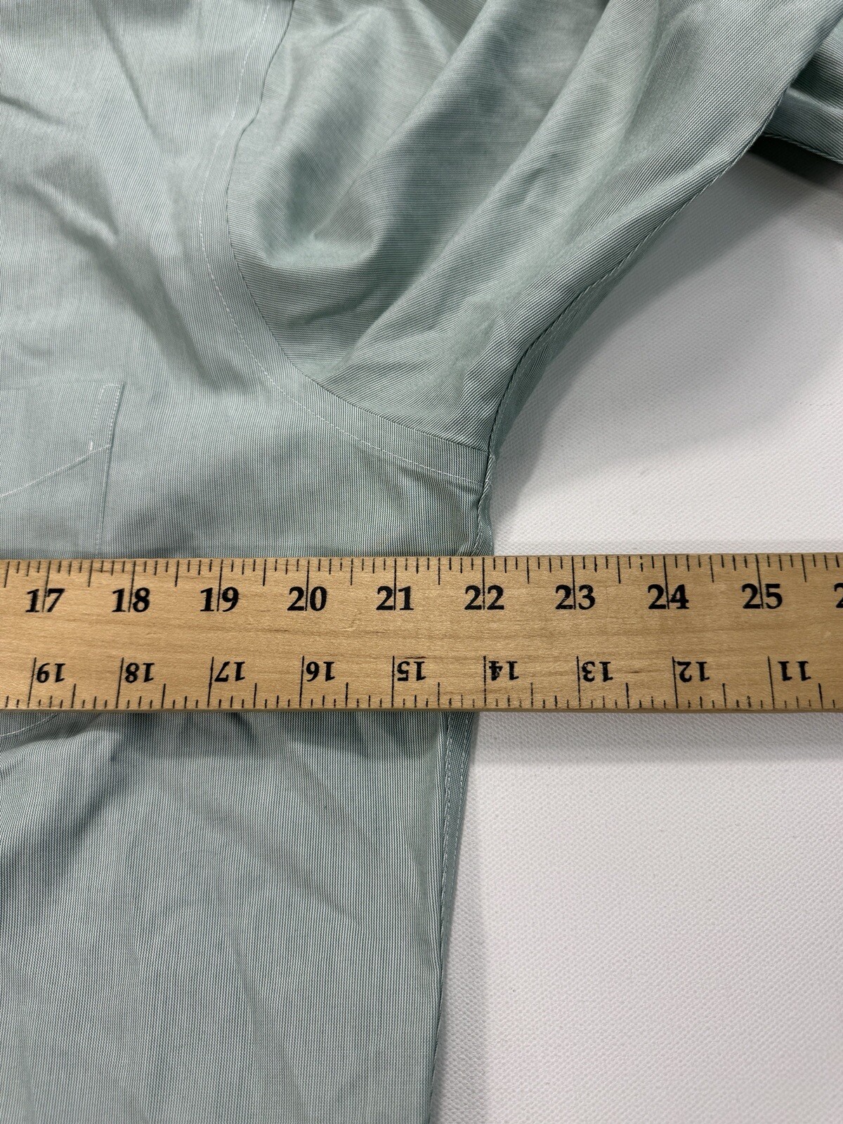 Brooks Brothers Men’s 16 4/5 Regent Fit Button Down Shirt Office Casual Career