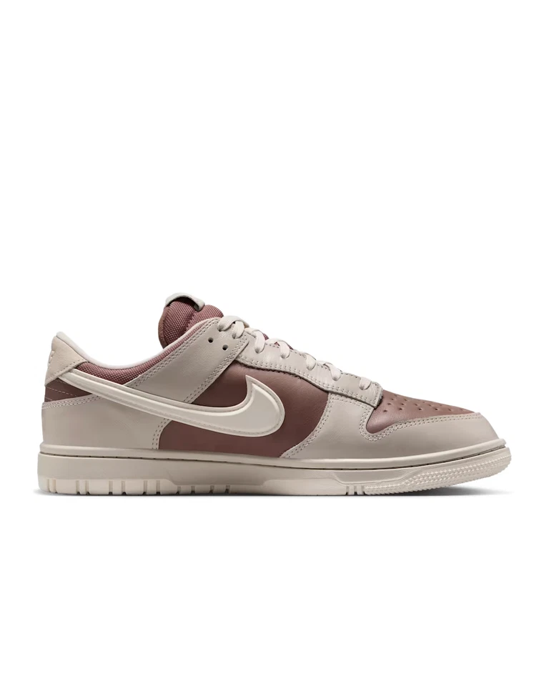 HQ2053-002 Nike Dunk Low GORE-TEX Light Bone (uomo) - Immagine 3 di 4