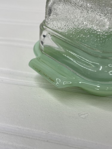 Vintage Fire King Oven Ware Jade-ite Butter Dish with Textured Clear Lid - Picture 7 of 8