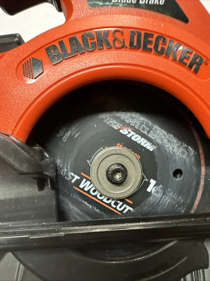 BLACK+DECKER CS144 14.4-Volt Firestorm Cordless Circular Saw W/Blade Batt & Case - Image 4 of 4