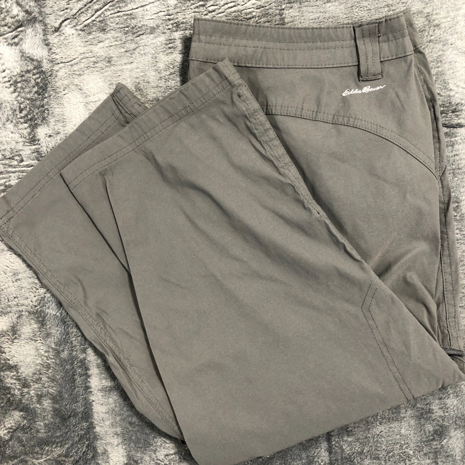 Eddie Bauer Capri Pants Womens 12 Gray First Ascent Hiking Cropped 376
Opens in a new window or tab