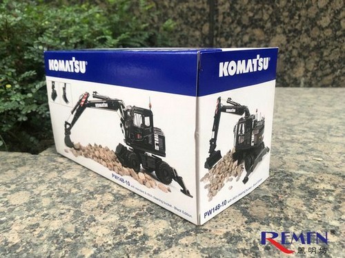 Komatsu PW148-10 With Standard Ditch Cleaning Bucket Wheel Excavator 1/50 UH8149 - Picture 9 of 10