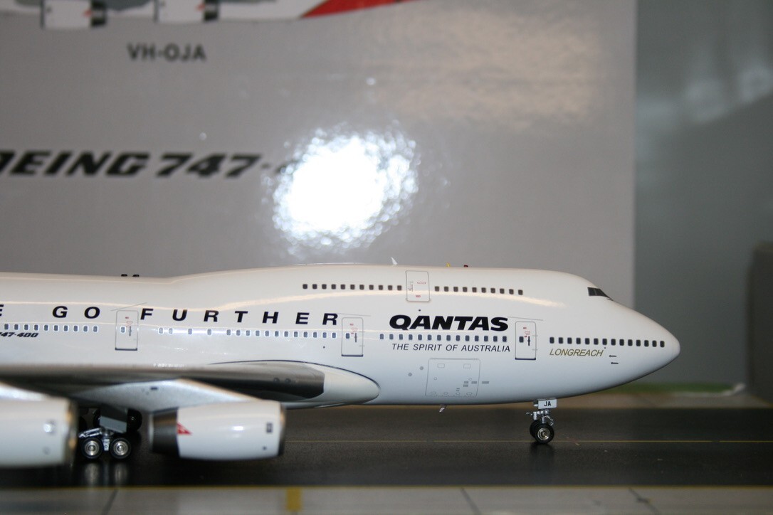 Inflight200 1:200 Qantas Boeing 747-400 VH-OJA