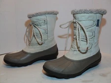 SPERRY Womans Quarter  water proof boots size 9M # STS99765