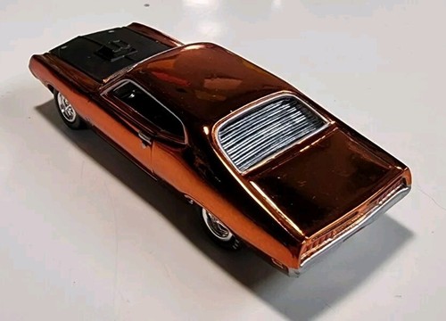 Johnny Lightning Holiday Muscle Orange Chrome 70 Ford Torino Cobra 1/64 Diecast - Picture 6 of 11