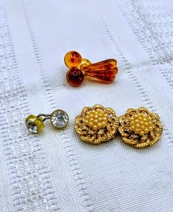 Sewing Frog /Hook Closures Diamond Faux, Gold, Faux Bakelite, 3 Set Vintage*Read