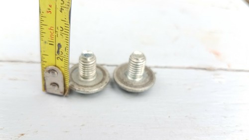 Honda Izy lawnmower wheel bolts x2 - Picture 2 of 3
