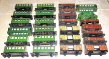 25 Waggonteile, plus 12 Anbauteile  Stadtilm  Spur S