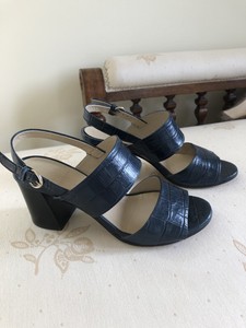 ladies navy sandals size 3