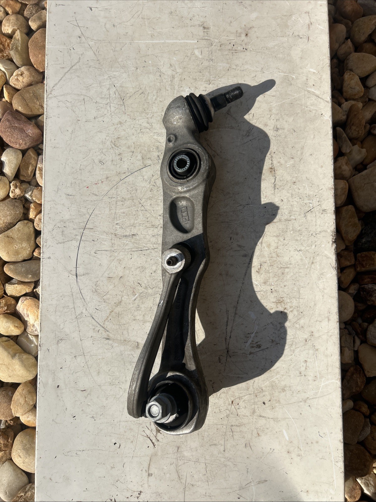 Rolls-Royce Cullinan 2019-2023 Right Lower Control arm P/N 31106893396