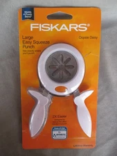 New Fiskars Large Easy Squeeze Punch "Oopsie Daisy"