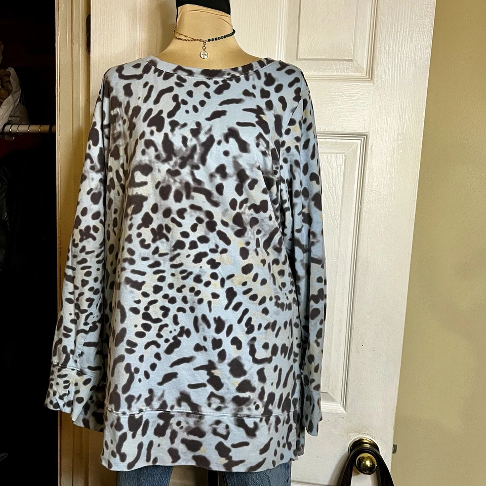 Sudadera Belle By Kim Gravel Talla Grande Algodón L/S Estampado Guepardo 1X Foto 2 de 4