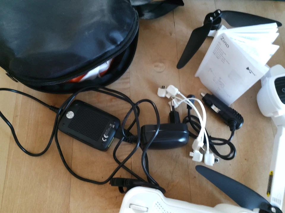 Drohne Hubsan Zino Wie Neu mit Originalverpackung und Bedienungsanleitung - Bild 4 von 4