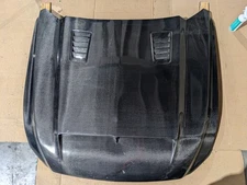 V3R Style Carbon Fiber Hood vz102513 for Ford Mustang 2015-2017 - Used: Good