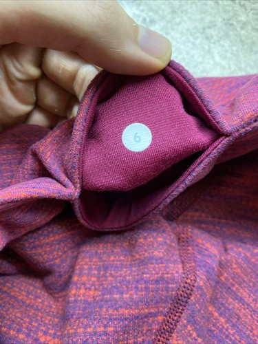 NEW! Lululemon Under Crop II Leggings Size 6 Fuchsia Striped Space Dye Gym - Picture 6 of 8