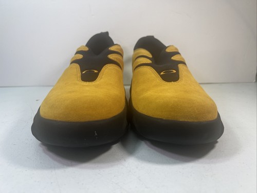 OAKLEY Arrowhead Goldenrod Orange Slip On Suede Shoes Size 10.5 Flesh Teeth - Picture 7 of 18