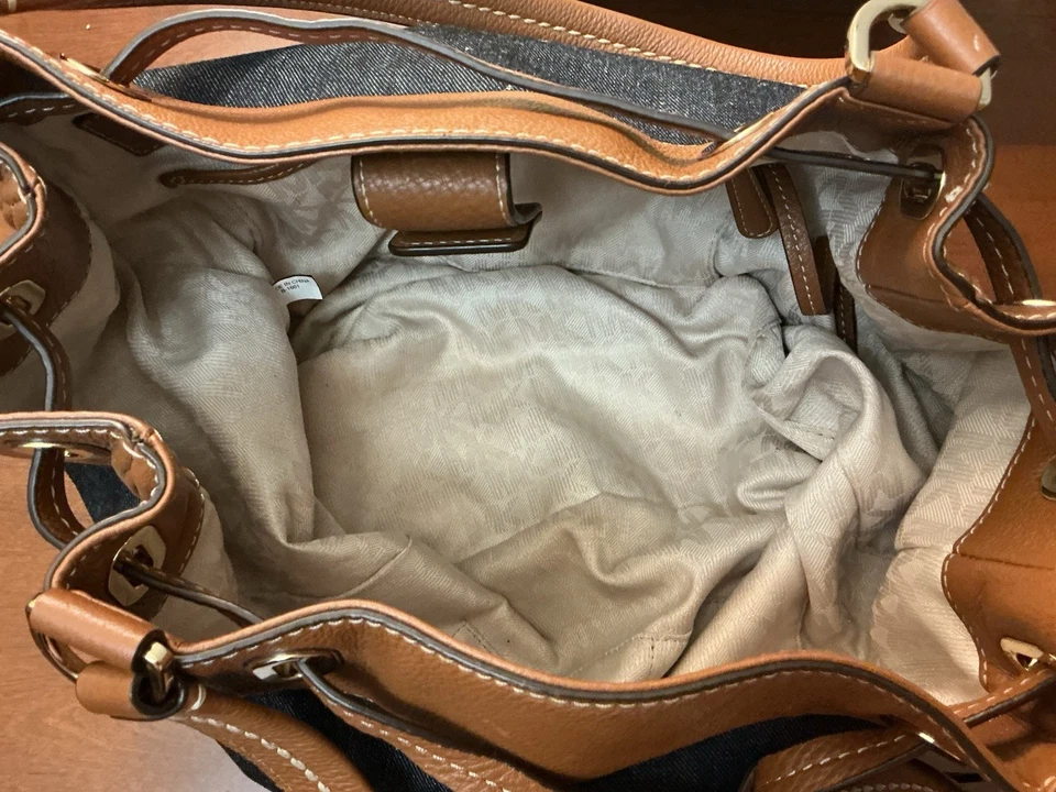 Bolso de Mano Michael Kors Marina Lona con Cordón Azul Denim, Mediano Foto 4 de 4