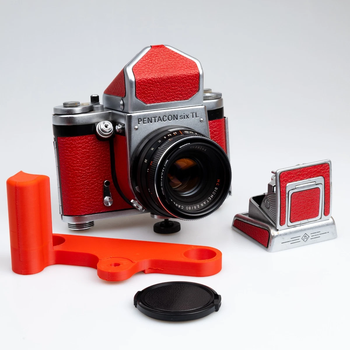 Appareil photo analogique vintage Pentacon SIX TL avec objectif Zeiss - France