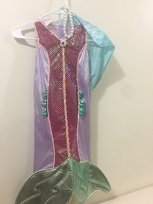 strapless open back dress Baroque Pearl Mermaid Dress with Pearl Chain