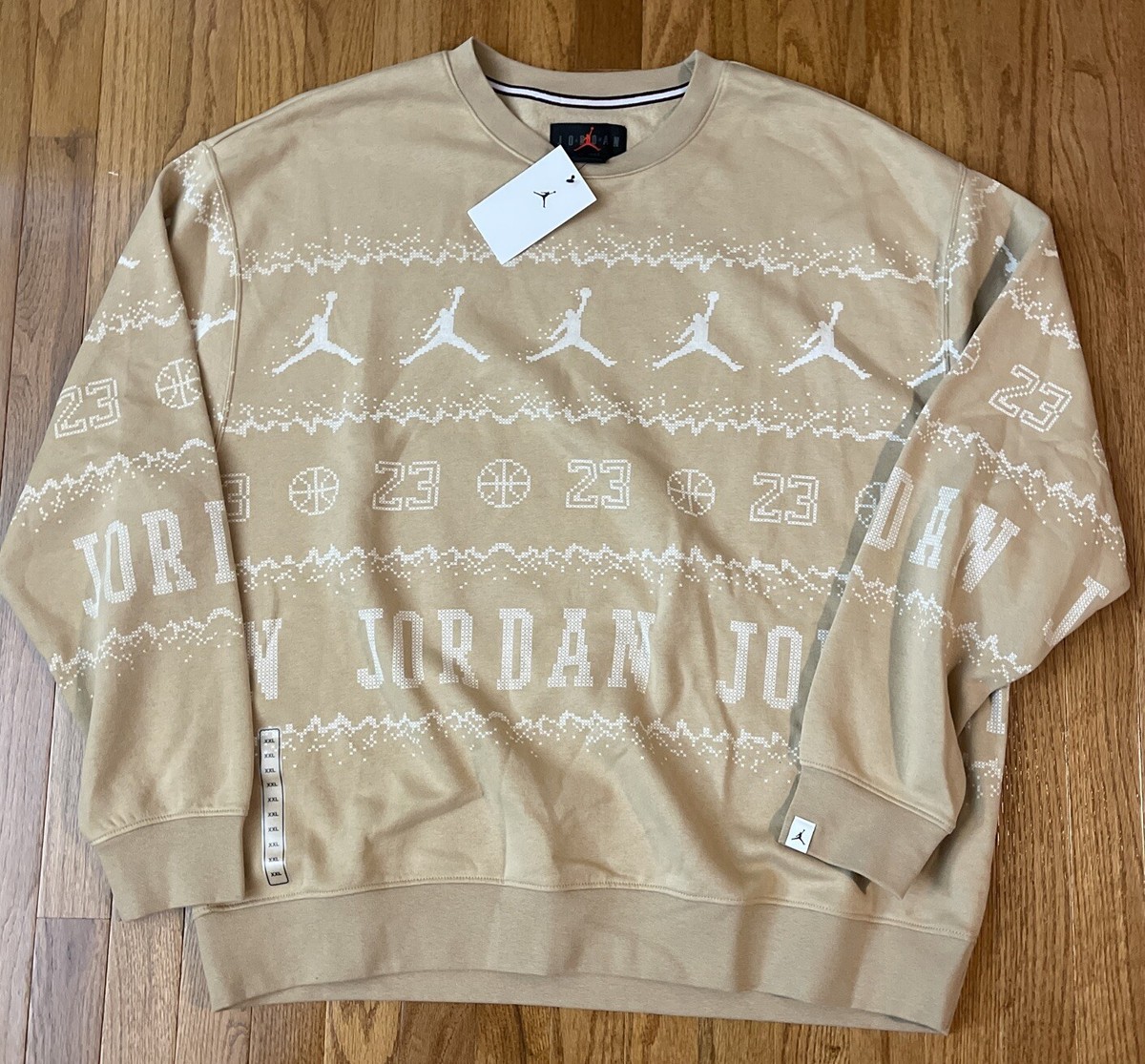 ★★Nike★★ Jordan Essential Crewneck Sweatshirt M Varsity Jordan Essentials Men's Fleece Crewneck Sweatshirt – Midway