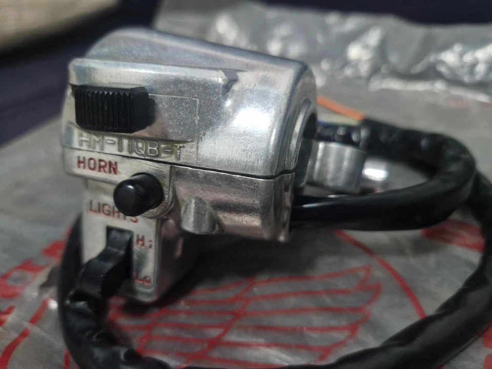 Interruptor de alça Honda CB125 CB125S CB175 CB CB200T GL100 LH genuíno NOS JAPÃO - Imagem 3 de 4