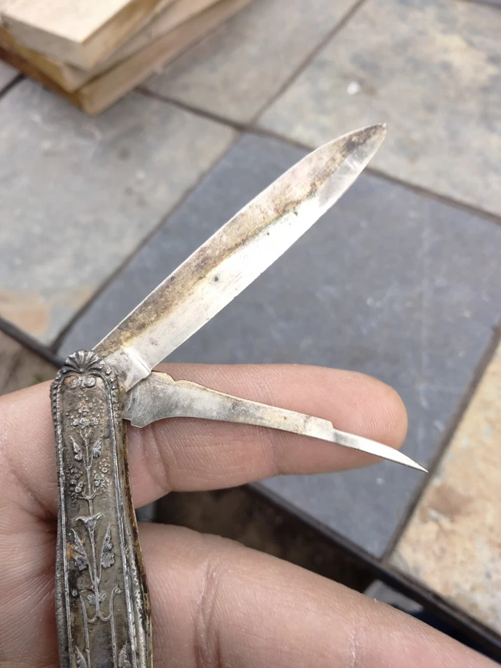 Cuchillo de fruta de plata esterlina vintage hoja y selección con monograma Foto 2 de 4