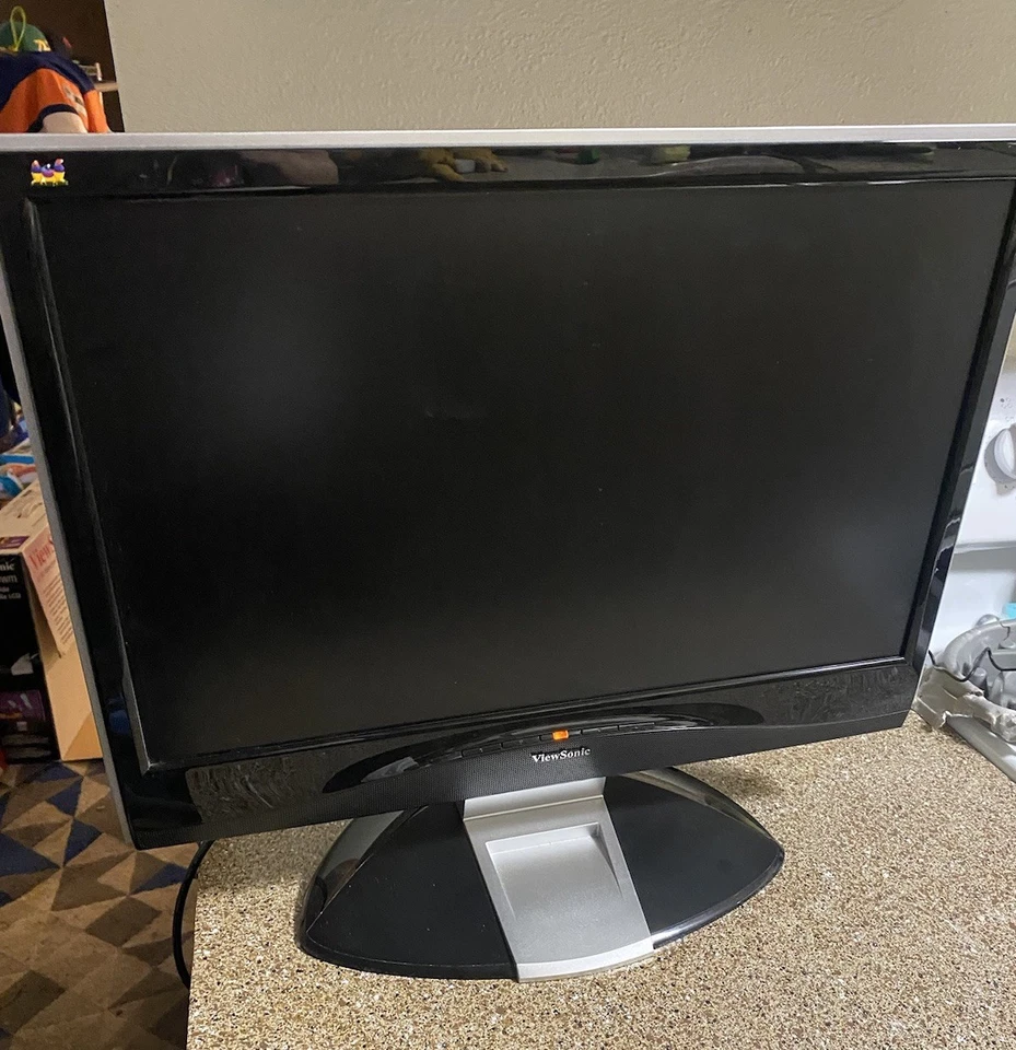  Tested ViewSonic XSeries VX2235WM 22"  1680x1050 5 ms D-Sub LCD Monitor F/S - Image 3 of 4