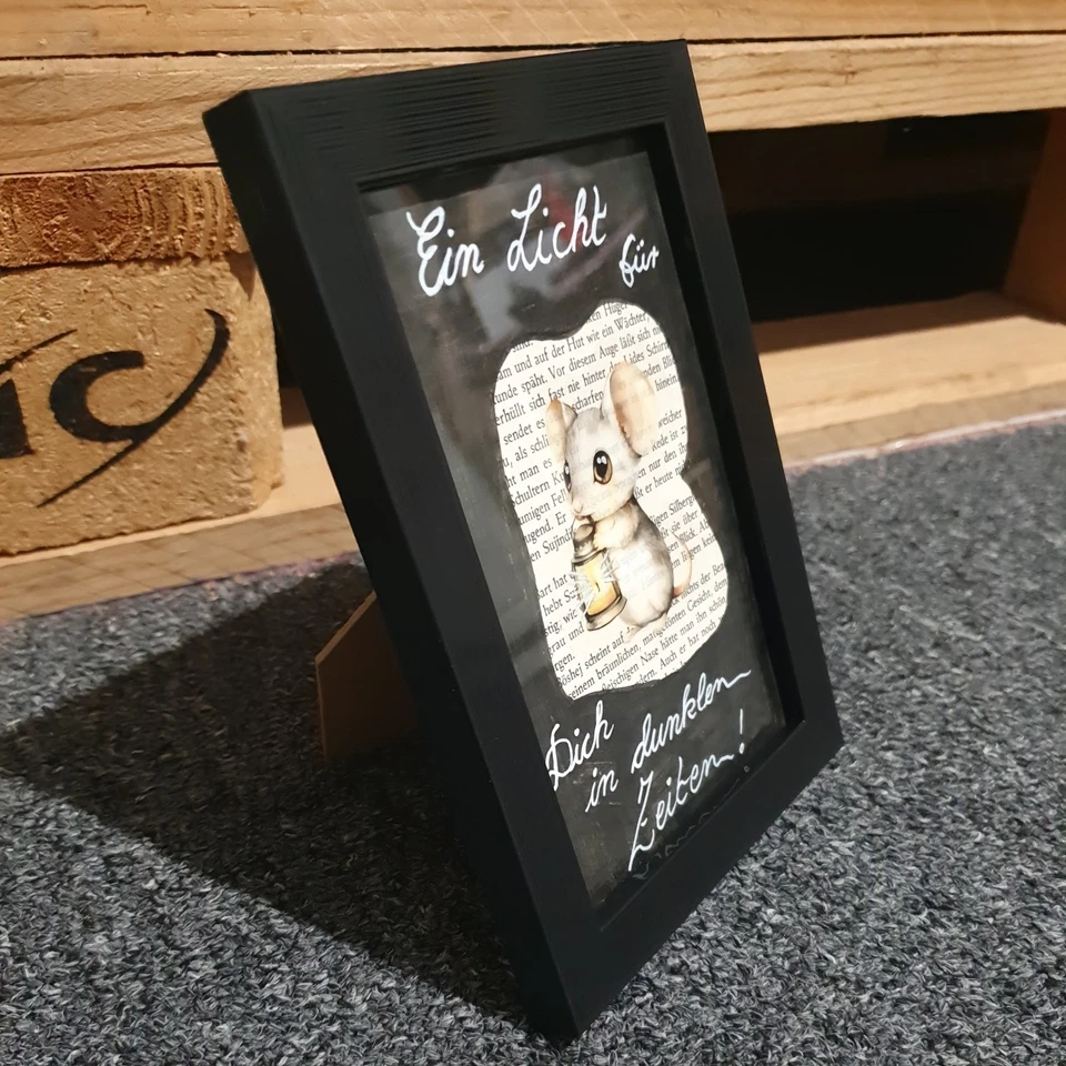 Upcycling Dekobild Buchseiten Bild Maus Spruch Kunst Unikat Geschenkidee - Bild 2 von 3