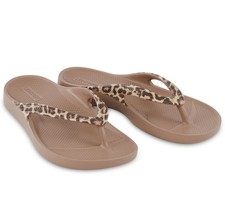 Lightfeet Unisex Arch Support Thongs Latte Leopard BIG SALE 