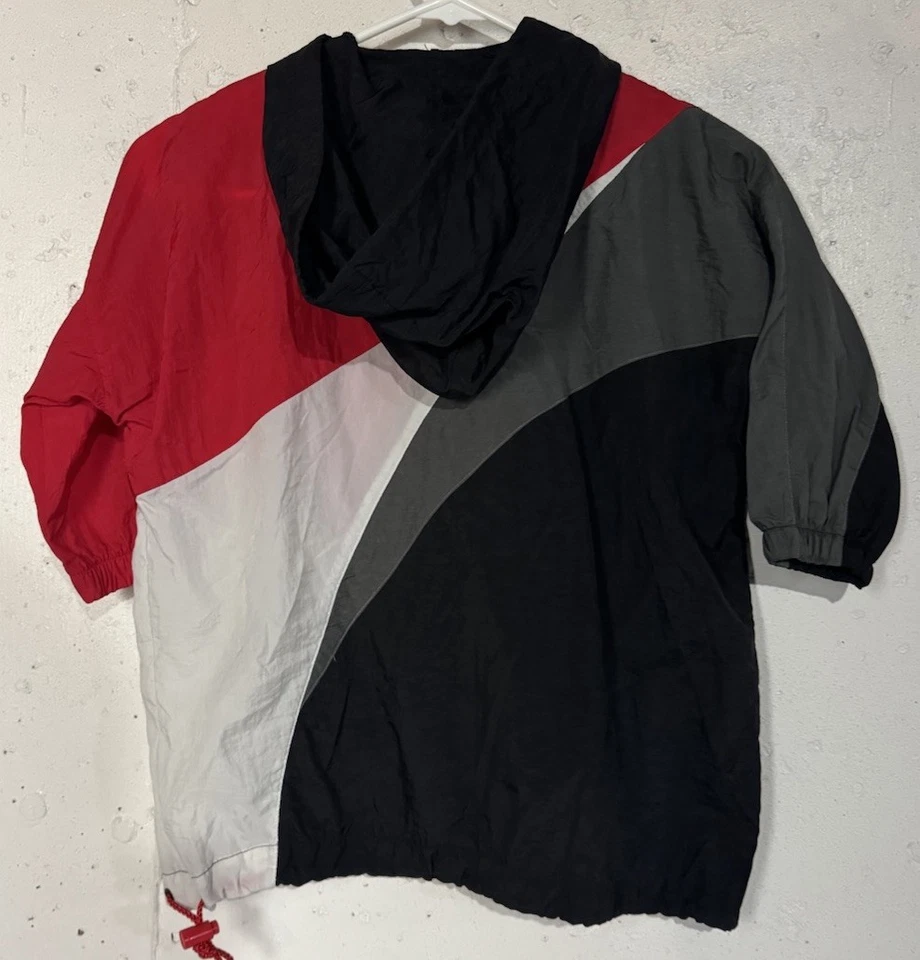 Vintage Nike Air Jordan Jacket Bugs Bunny 90s Windbreaker Kids Boys Size 4 - Image 3 of 4