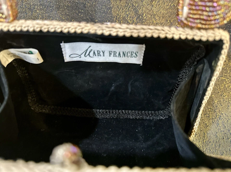Bolso de Noche Mary Frances Caja con Cuentas Seda Taupe Manija Superior Cartera, Filipinas Foto 4 de 4