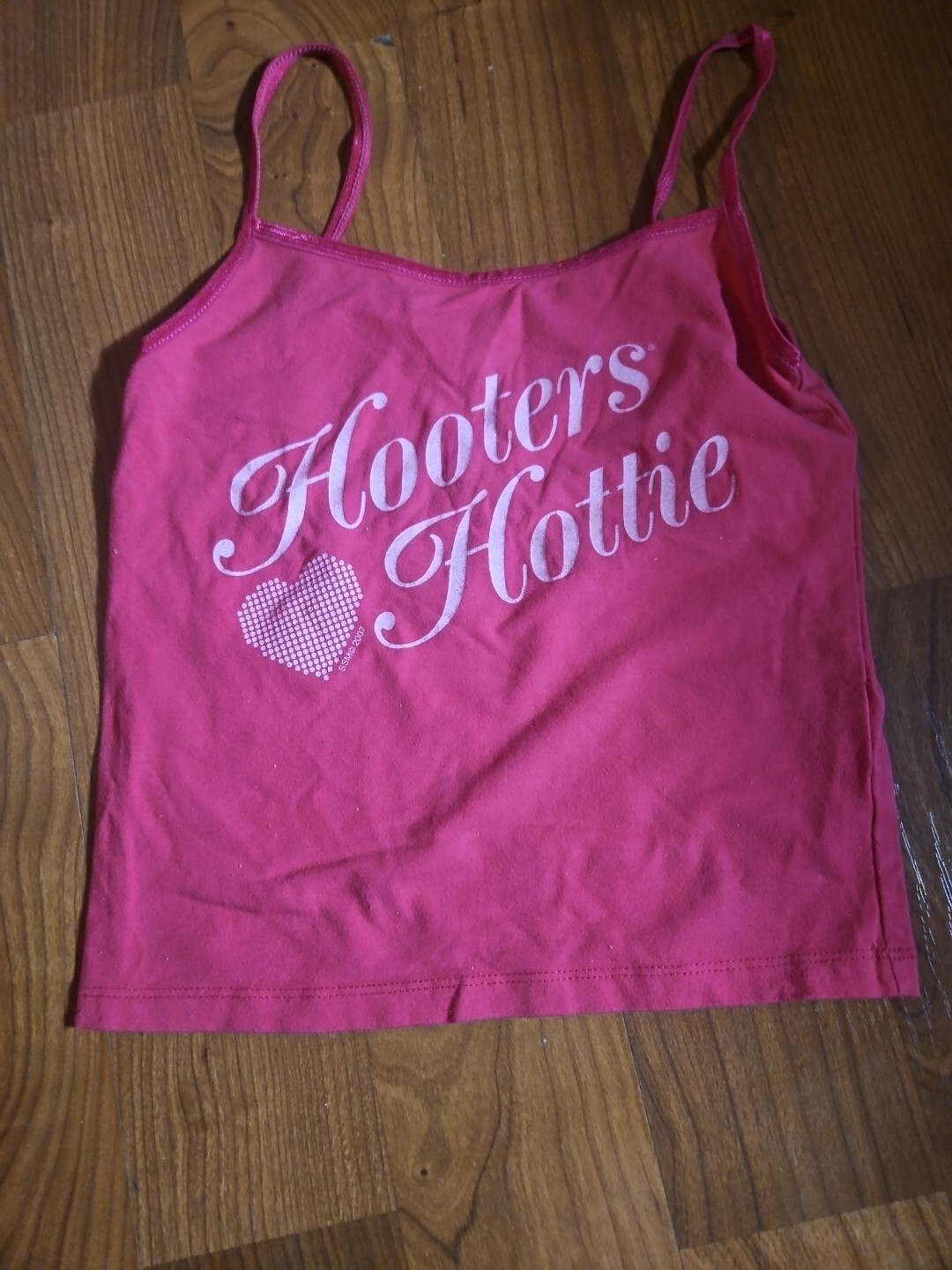 Hooters Fuchsia Hottie Small NWOT Tank Top for Women