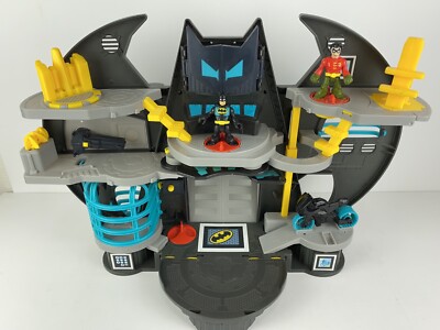 Imaginext DC Comics Super Friends Batcave X7677 Batman 2013