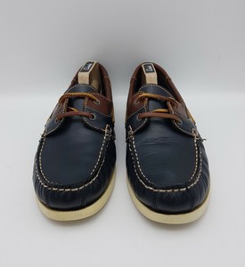 mens boat shoes size 9