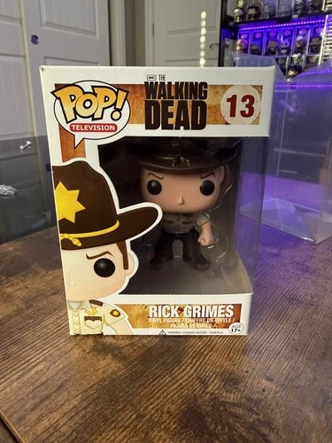 Funko POP! Television: The Walking Dead - Rick Grimes #13 Vinyl Figure (Vaulted)