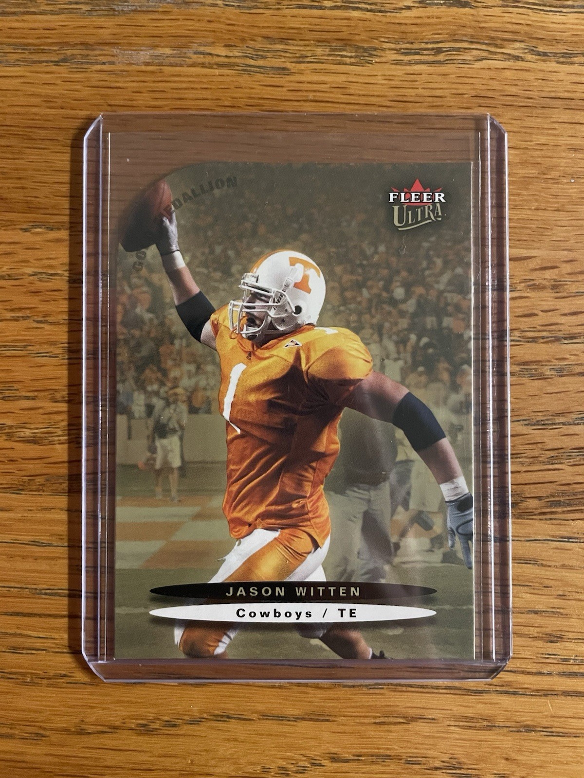 Jason Witten Ultra #192 Gold Medallion