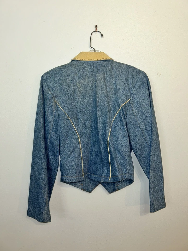 Vtg 90s T2 Women's Size 8 Jacket Blue Denim Beaded Southwestern Cotton Leather - Image 4 of 4