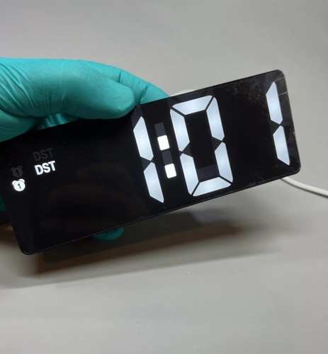 Digital Alarm Clock Large LED Screen Easy Read & Set Up Time Date 12/24H Display - Picture 22 of 24
