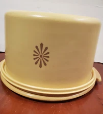 Vintage Tupperware Harvest Gold Starburst Cake Keeper Carrier 683 &  684