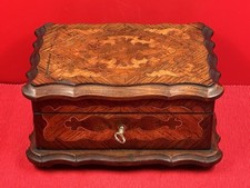 Coffret marqueterie de bois noble boîte à musique époque Napoleon III